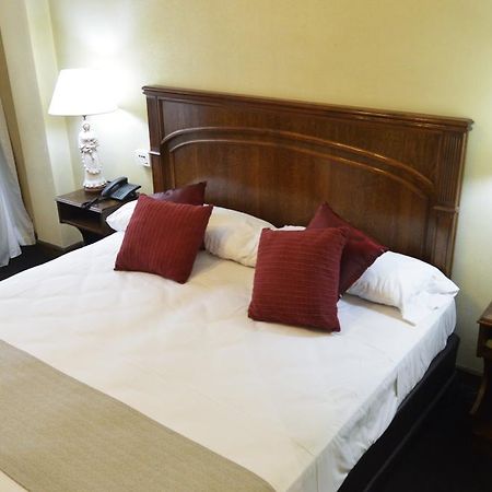 בואנוס איירס Hotel Posta Carretas מראה חיצוני תמונה
