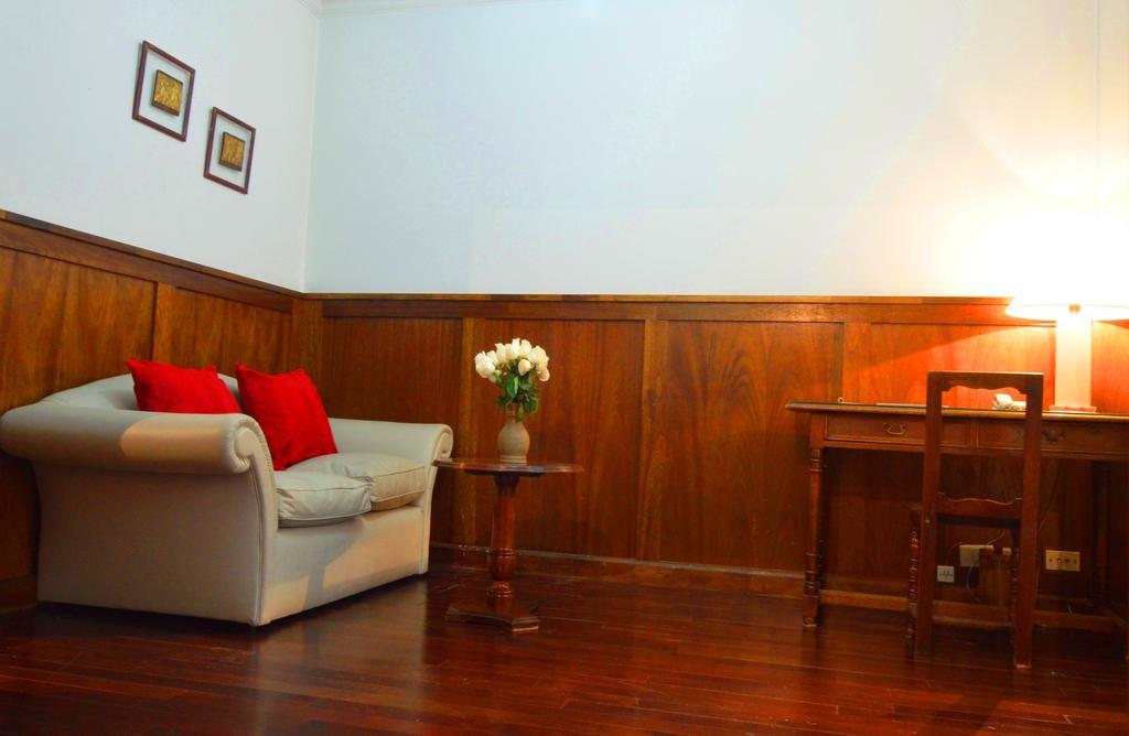 בואנוס איירס Hotel Posta Carretas מראה חיצוני תמונה