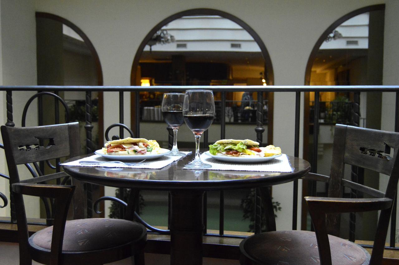 בואנוס איירס Hotel Posta Carretas מראה חיצוני תמונה